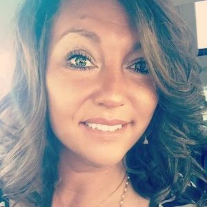 Meet your Posher, Joy