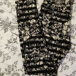Brand New Lularoe OS Leggings