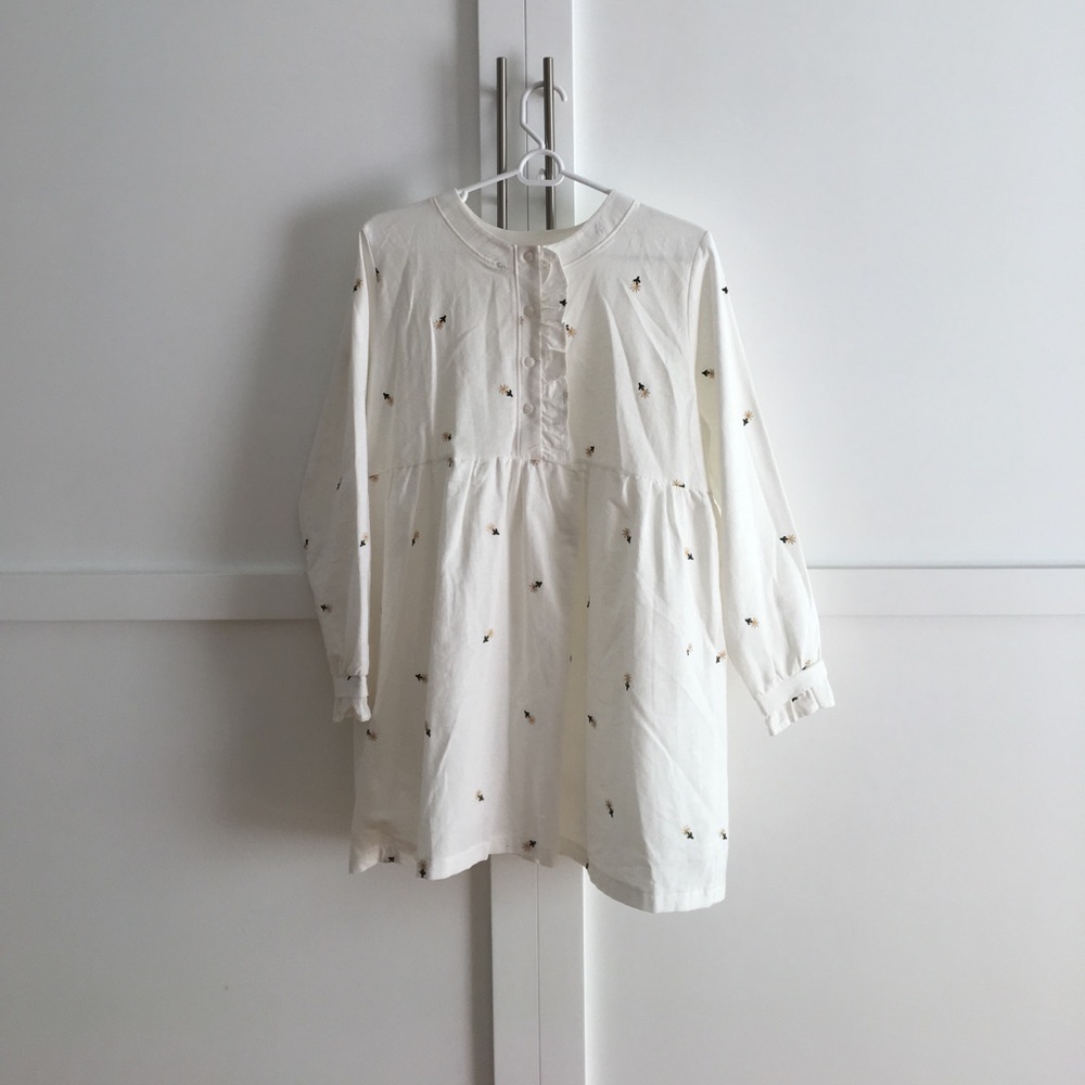 ADORABLE flower embroidered dress