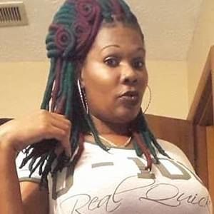 Meet your Posher, Felicia