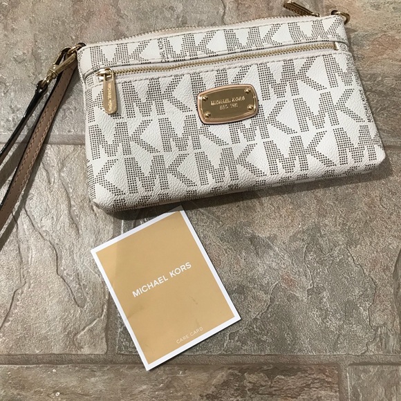 SOLD 🎉 - Picture 2 of 4