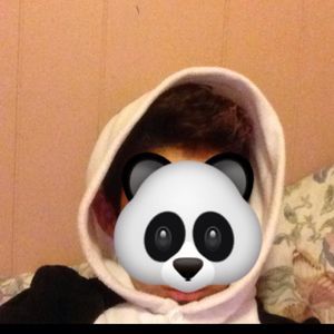 Meet your Posher, Emmanuel