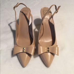 14th & Union Nude Pumps