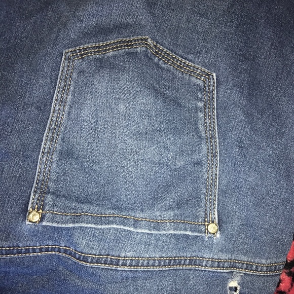 Jeans - Picture 2 of 3