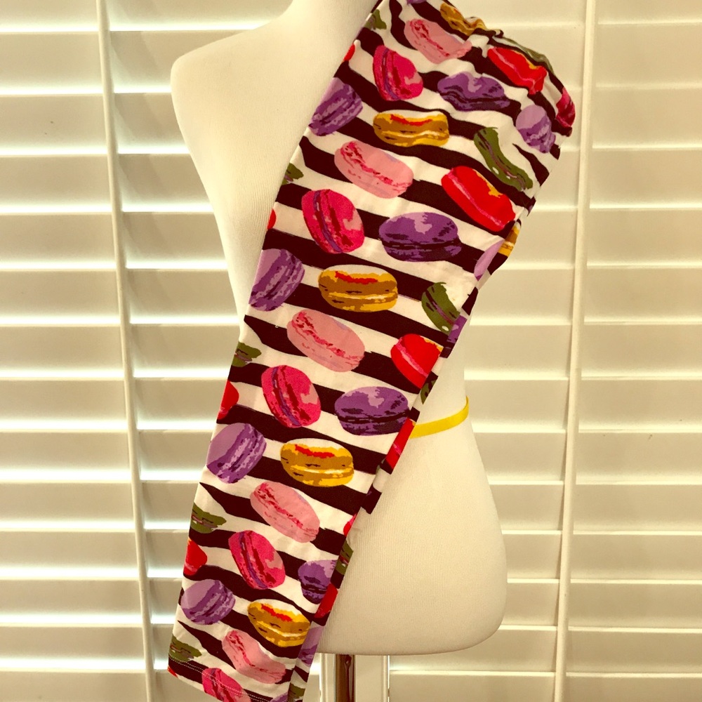 MACARONS! LuLaRoe OS Leggings