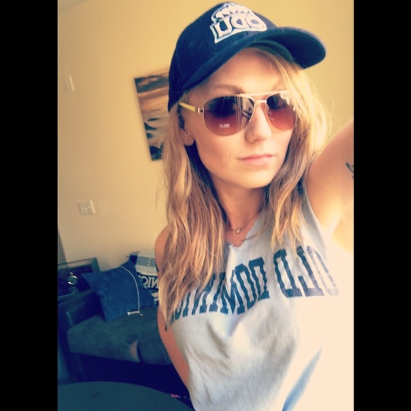 Meet your Posher, Peyton - Picture 3 of 5