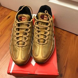 Gold Air Max 95
