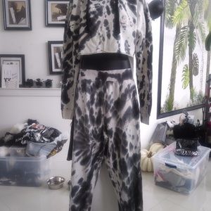 MISSGUIDED X BARBIE TYE DYE SET US SIZE 12
