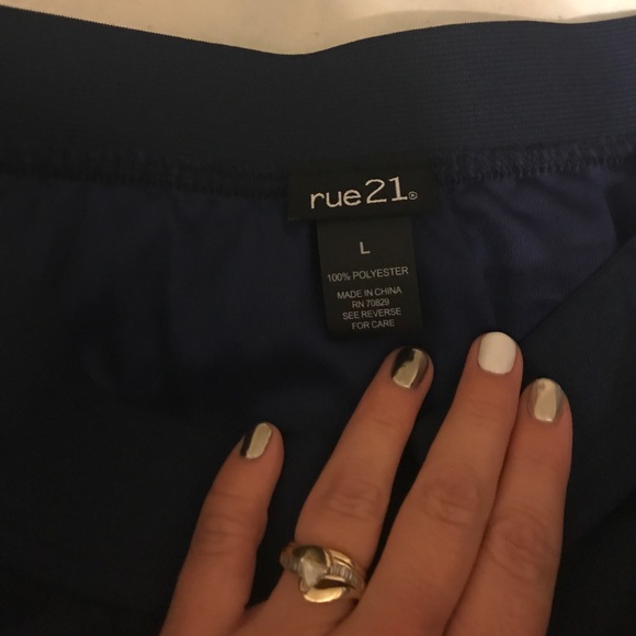 Navy Blue Tulle skirt NWOT - Picture 3 of 4