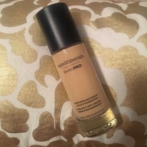 BareMinerals BarePRO Liquid Foundation