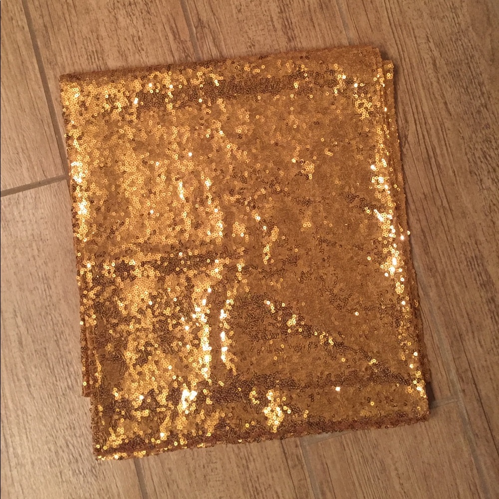 Sequin table runner