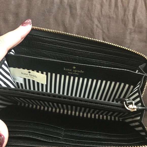 Late Spade Wallet - Picture 2 of 2