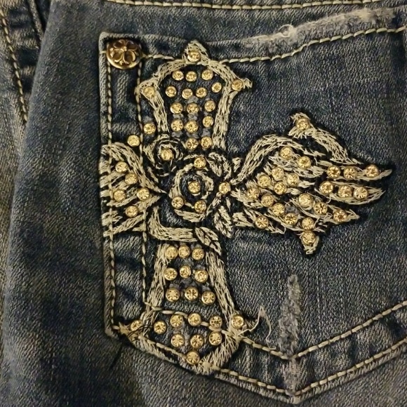 Jeans - Picture 6 of 7