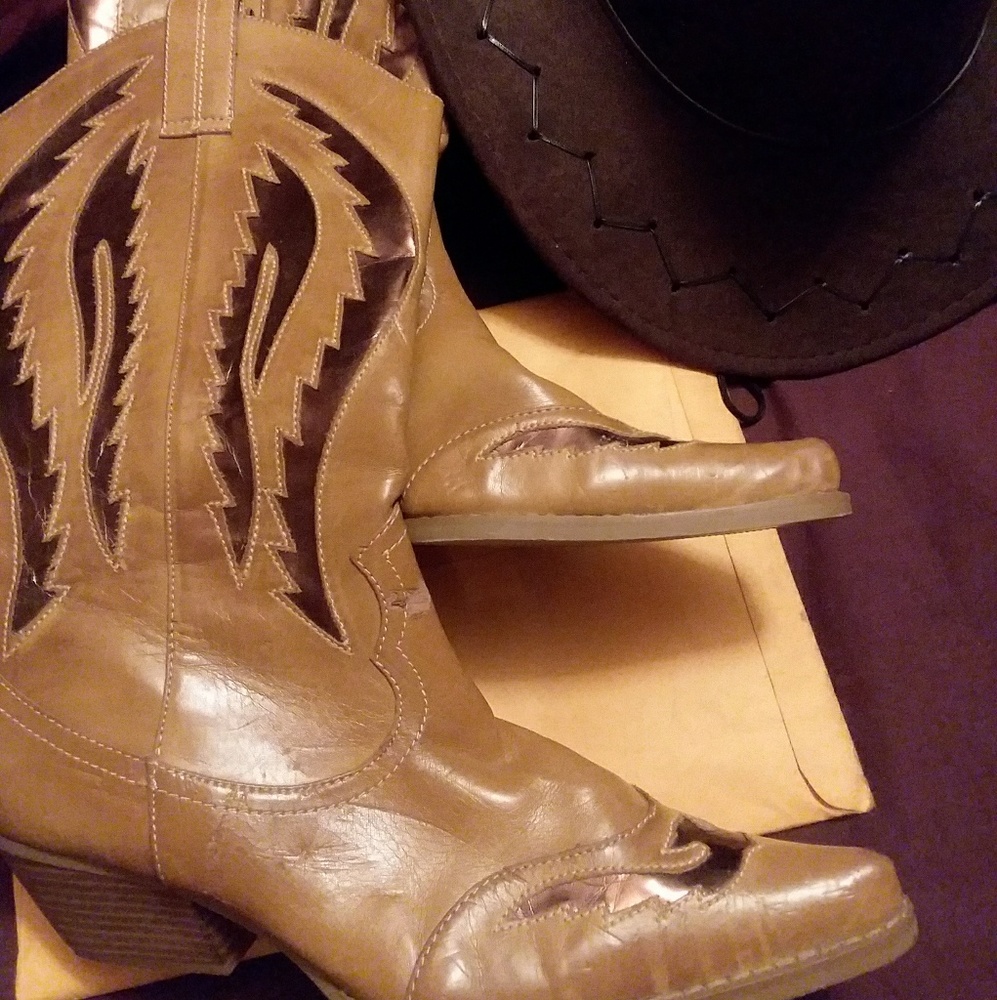 WESTERN  BOOTS BY Annie Michelle