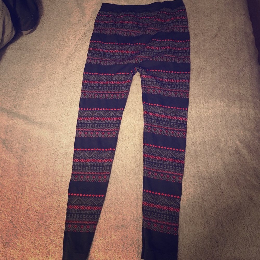 Stretchy Leggings with Holiday Pattern.
