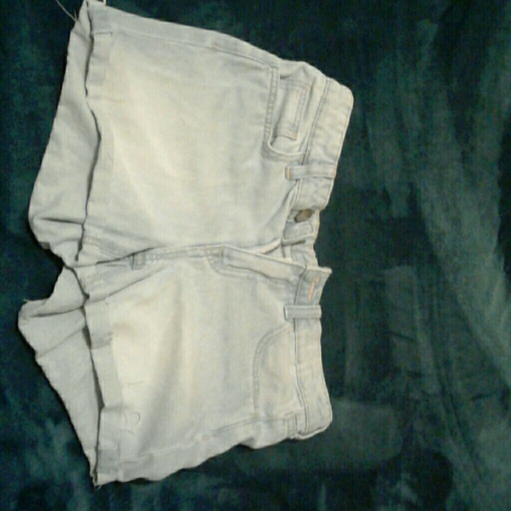 H&M Lightwash Regular Waist Shorts