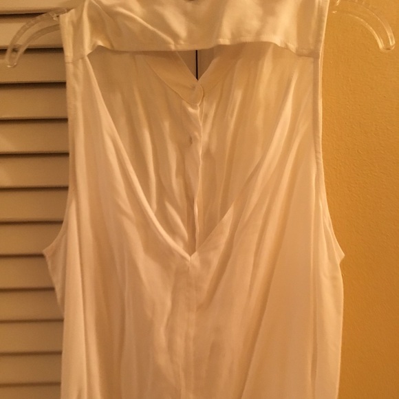 Guess Women's Button Down open back Blouse - Picture 3 of 3