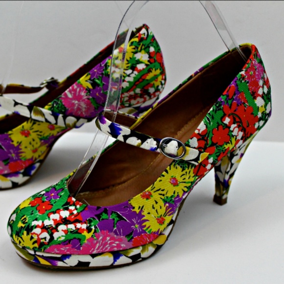 Anthropologie Shoes - Miss Albright (Anthropologie) Floral Heels