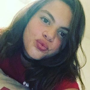 Meet your Posher, Lavinia