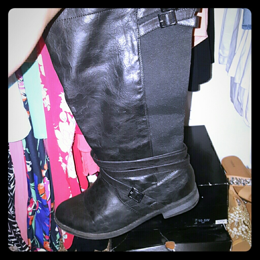Torrid boots
