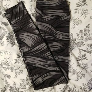 Brand New Mummy Wrap OS Lularoe Leggings