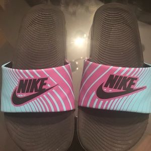 Nike slides
