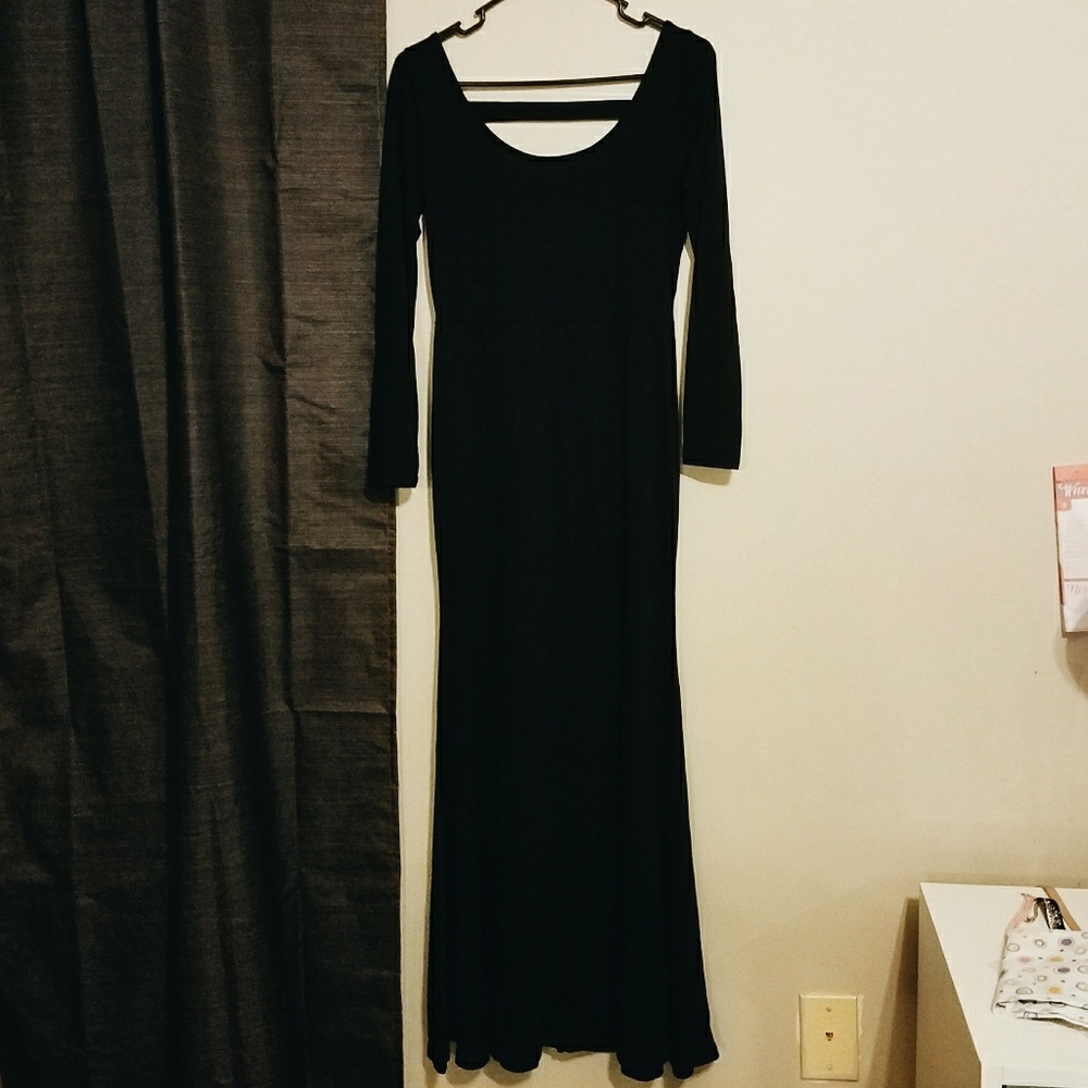 NWOT Open Back Dress