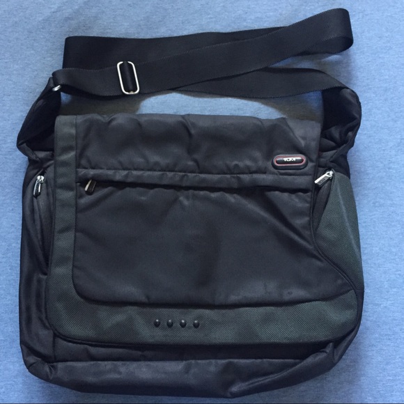 t tech bags