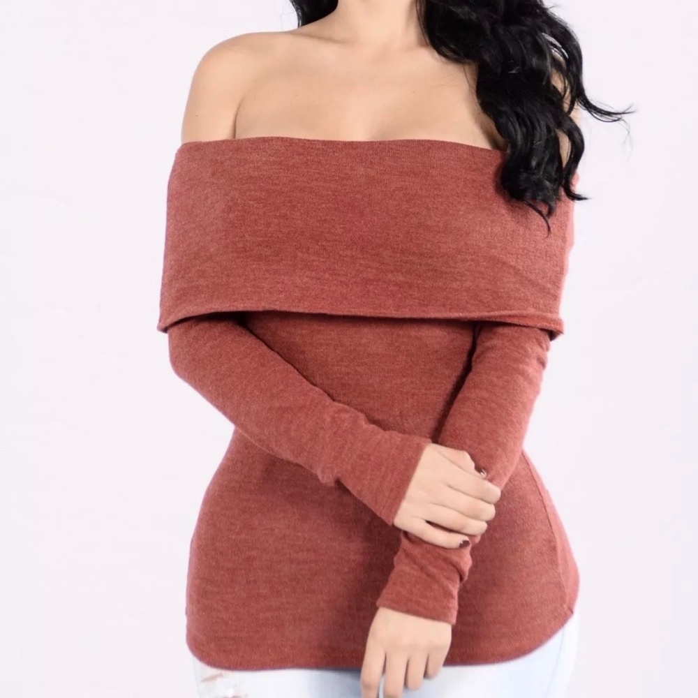 SOLD - FashionNova Stole The Show Top-Medium