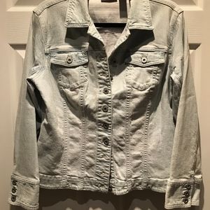 CHICO'S Size 1 Chambray Denim Jacket