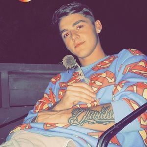 Meet your Posher, Johnathan