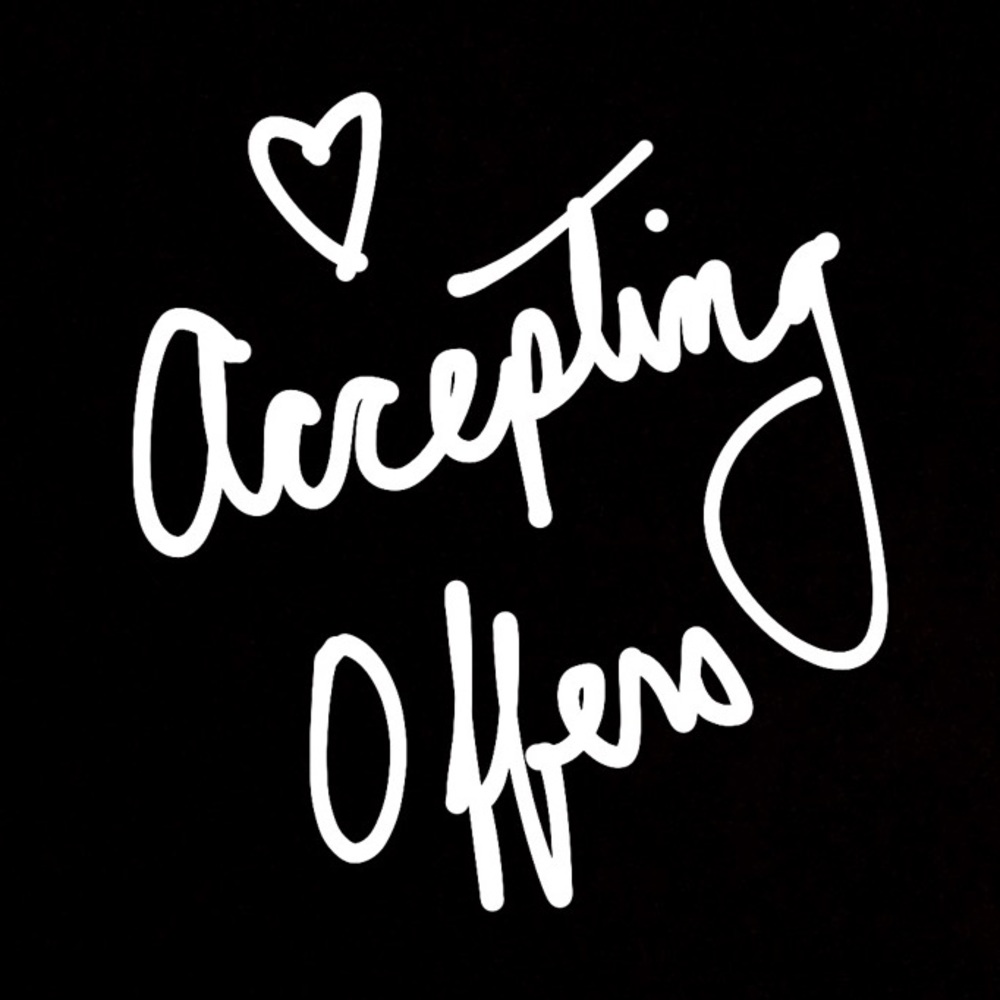 Accepting offers ❤️