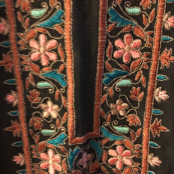 Eastern Ladies blouse (can be worn as dress) - Picture 2 of 5