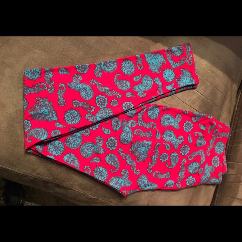 LuLaRoe Alert! Gorgeous Insanely Soft Leggings!