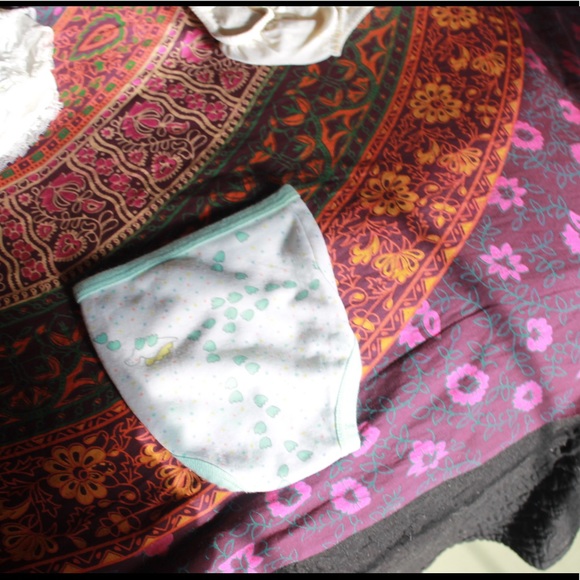 Training diapers. - Picture 1 of 3