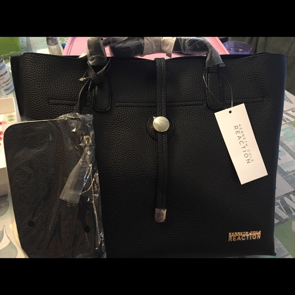 Kenneth Cole purse