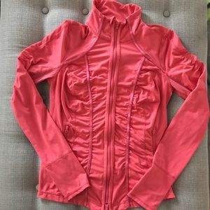 Zella Coral Zip Up w Pockets, Vents, & Thumbholes