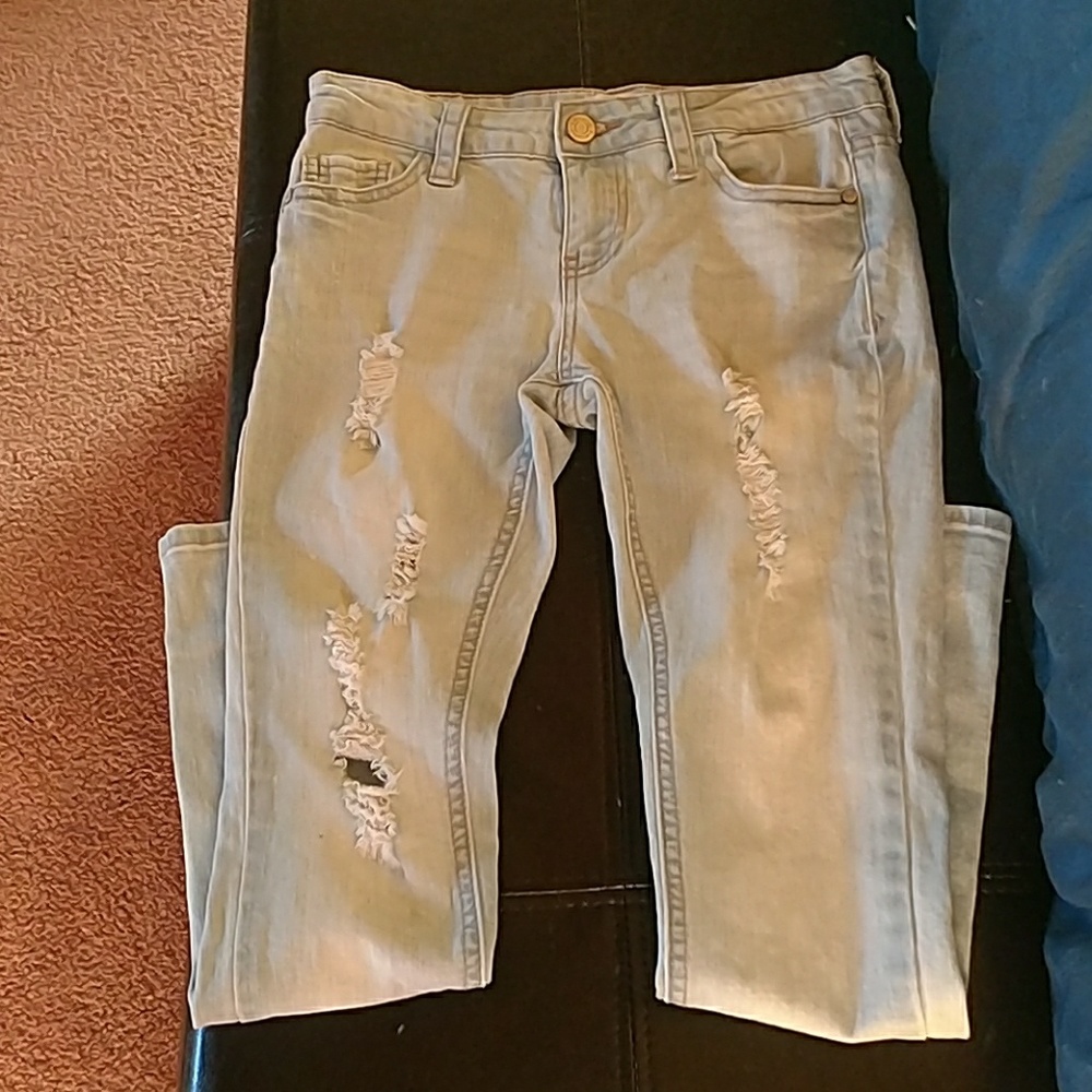 Woman's Size 1/25 distressed skinny jeans