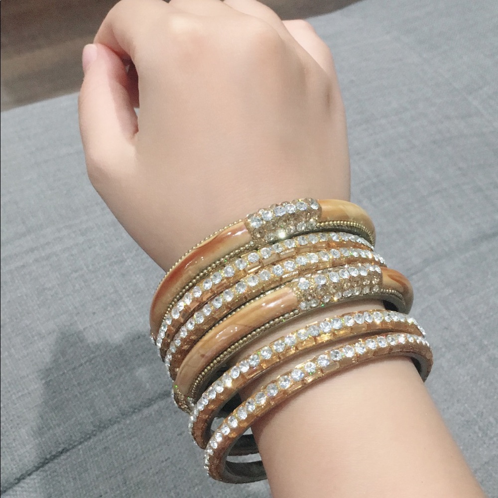 Sets of bracelet