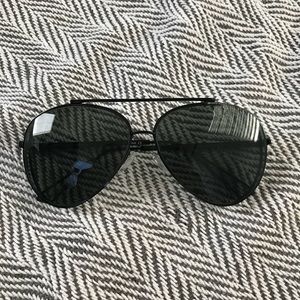 Steve Madden Aviator Sunglasses