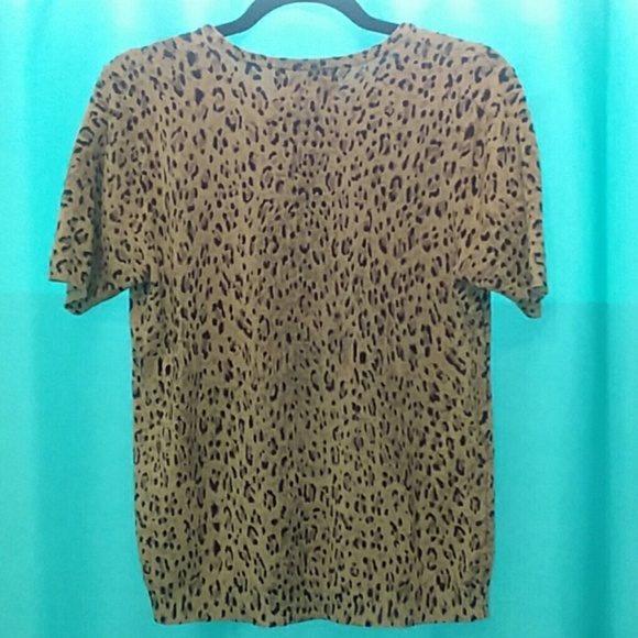 Cheetah short sleeve top - Picture 3 of 4
