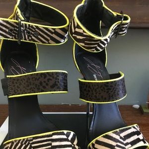 Telme Black-Multi Kesha Cole by Steve Madden