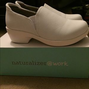 Nursing shoes