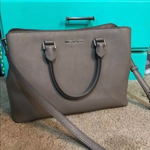 Michael Kors Crossbody Savannah Satchel