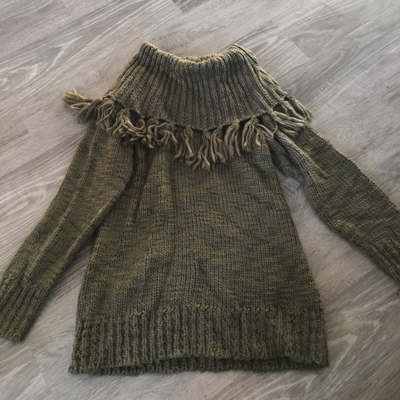 Chico's Sweaters - NWT Women's Olive Green Sweater