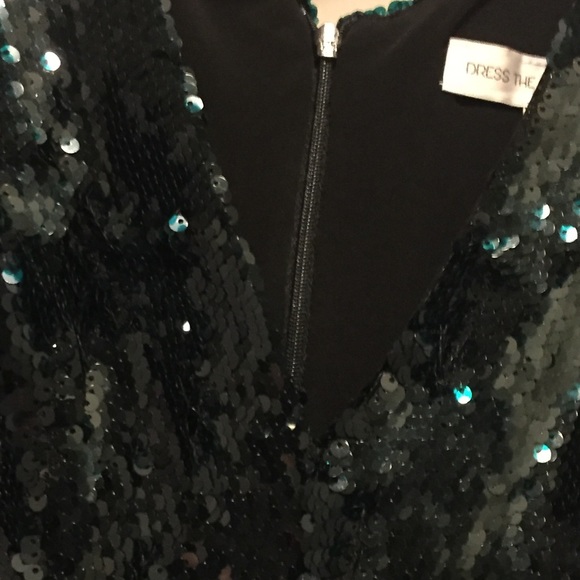 Sequin Body Con Mini Dress - Picture 5 of 8