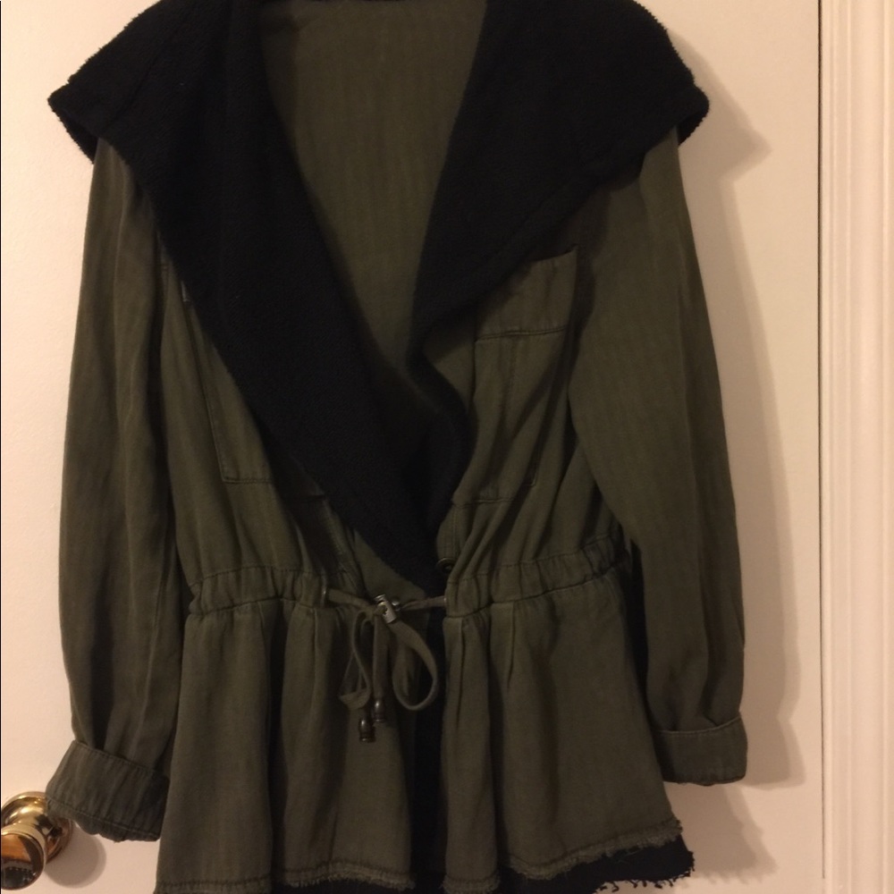 Free People Peplum Slouchy Jacket

Size Large