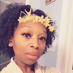 Meet your Posher, Kineta