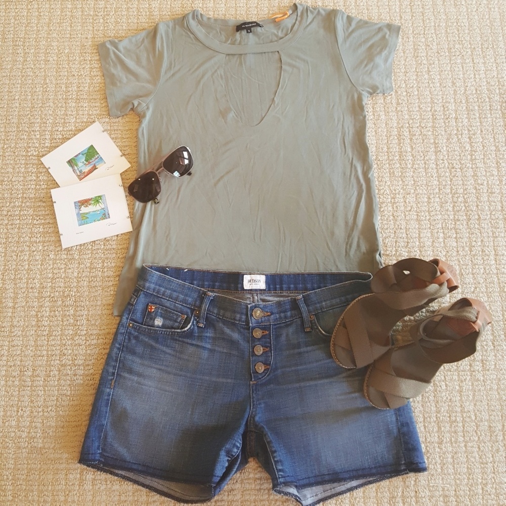 Olive V-Neck Choker Top by Brooke Rodd