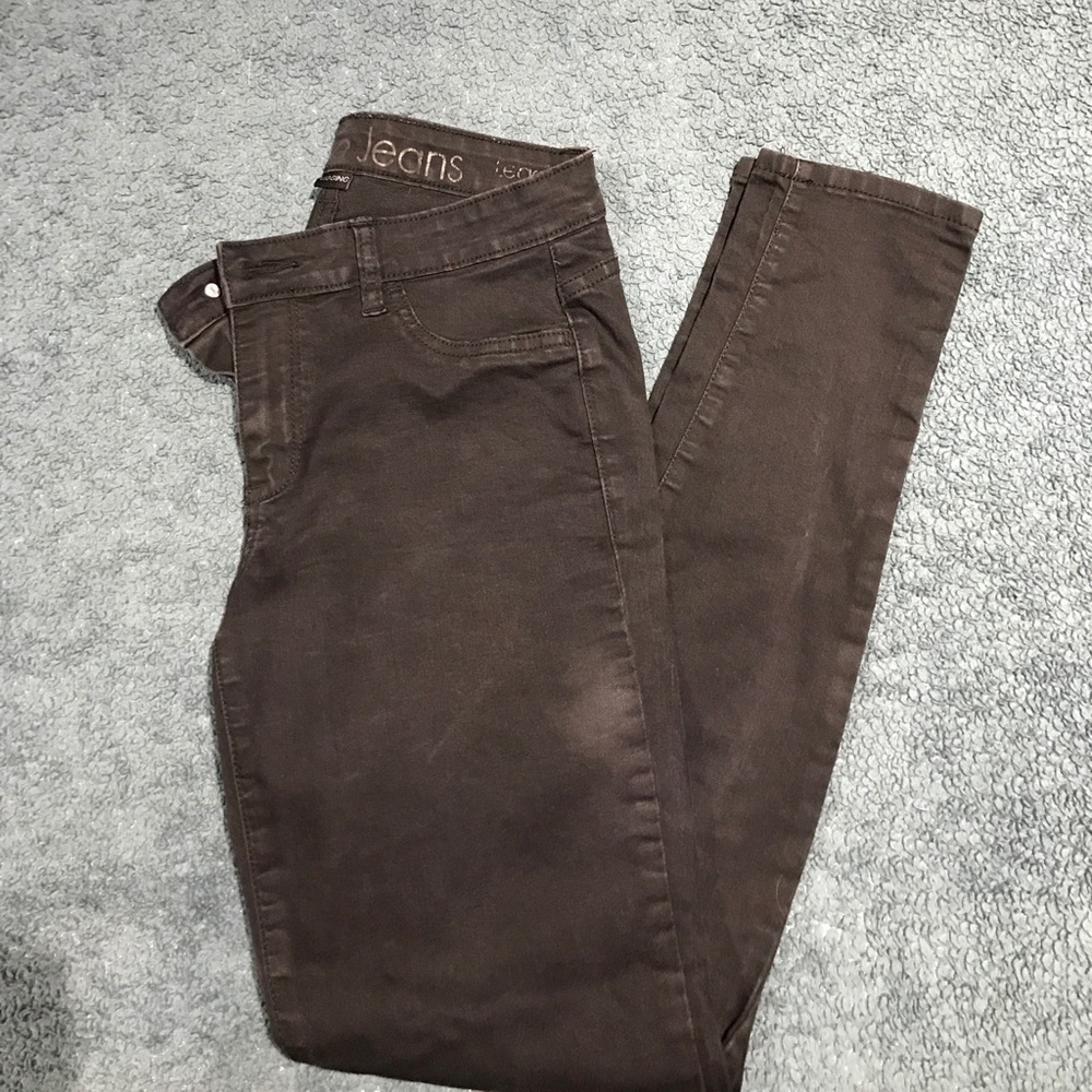 Calvin Klein black jegging.